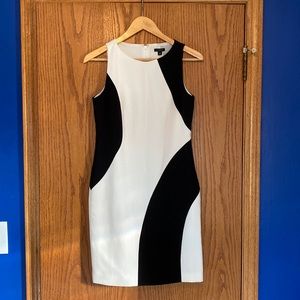 Ann Taylor Black and White Above the Knee Professional Dress sz. 2 NWT